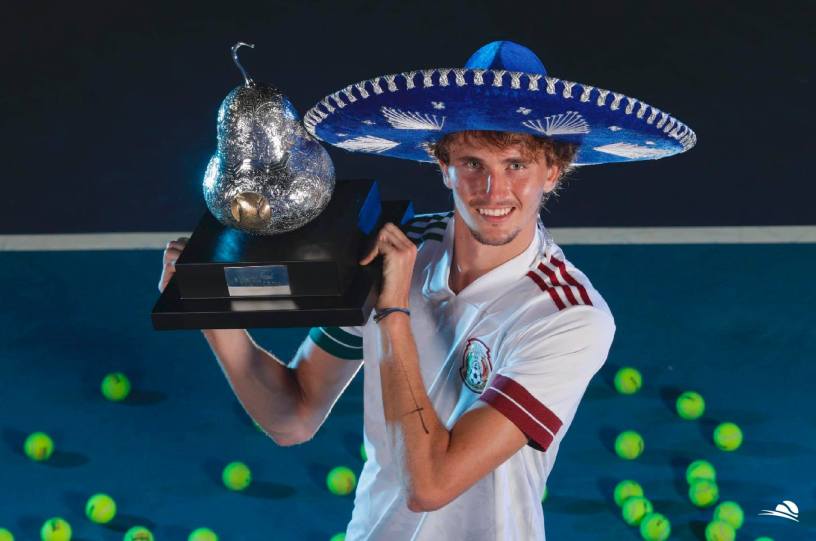 Zverev se corona en Acapulco